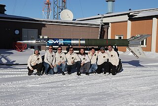 PERSIS Team mit Rakete